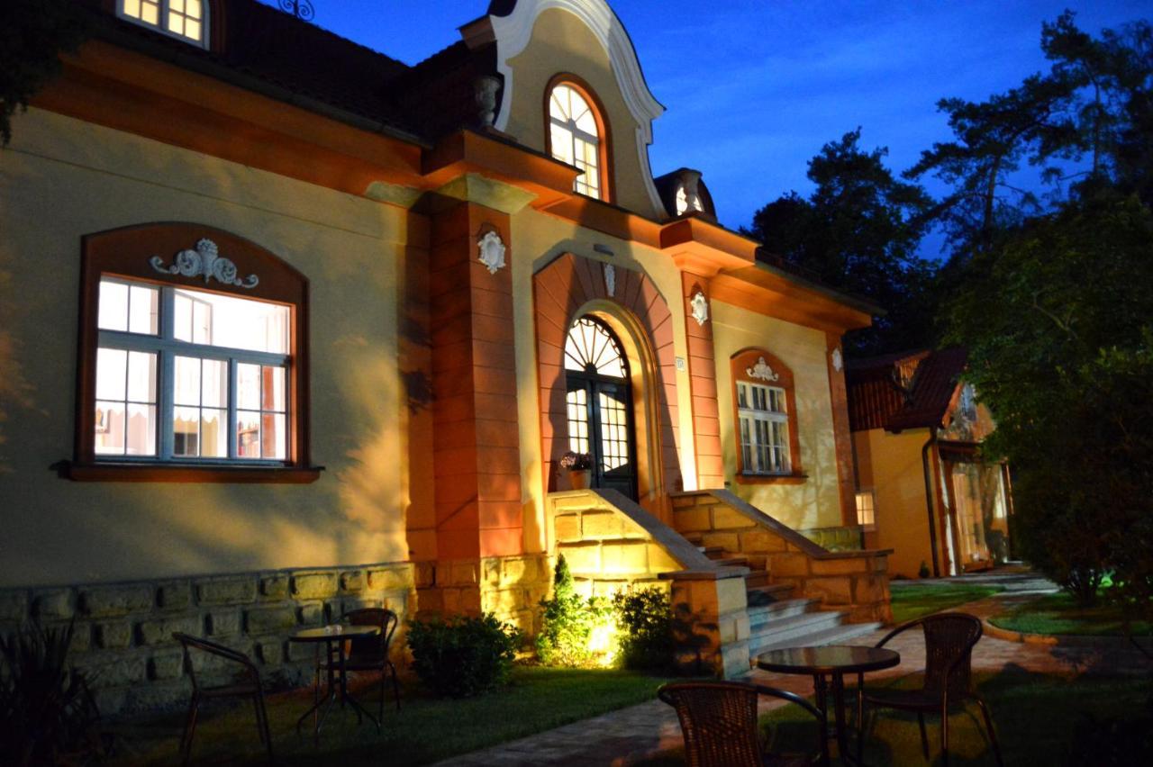 Apartamento Splavský zámeček Staré Splavy Exterior foto